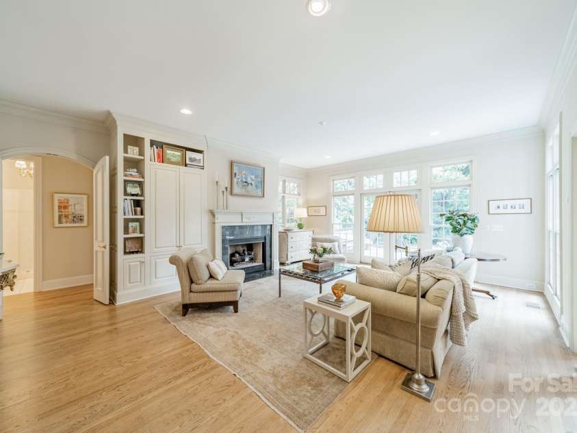 2516 Selwyn Avenue, Charlotte, NC 28209.  MLS# CAR4316948, YatesRealty ID 15283. Great Room