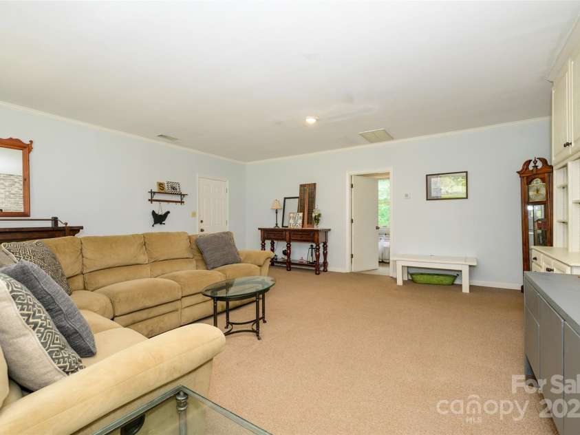 13030 Mayes Road, Huntersville, NC 28078.  MLS# CAR4253946, YatesRealty ID 15284. 