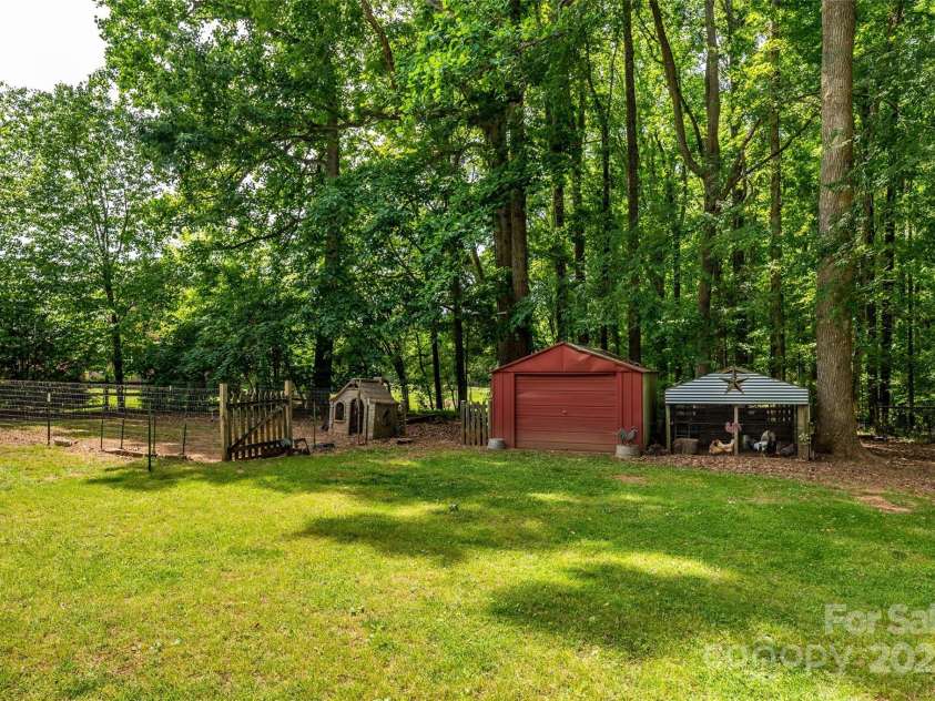 13030 Mayes Road, Huntersville, NC 28078.  MLS# CAR4253946, YatesRealty ID 15284. 