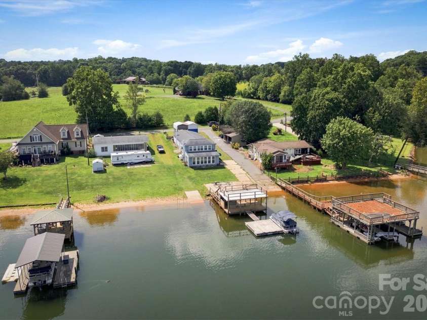 4928 Northcrest Street, Claremont, NC 28610.  MLS# CAR4416537, YatesRealty ID 15285. 