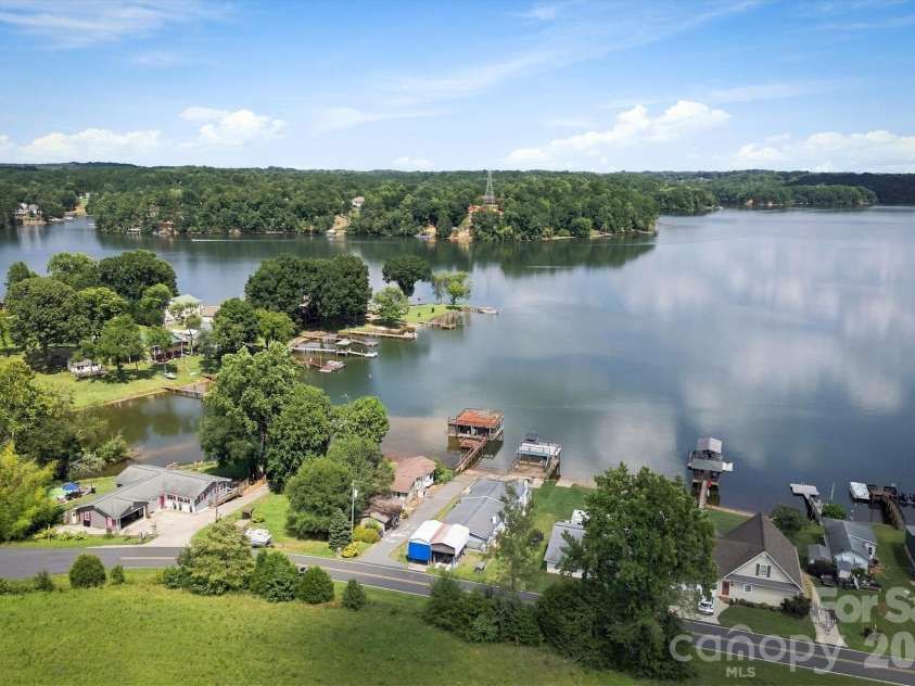 4928 Northcrest Street, Claremont, NC 28610.  MLS# CAR4416537, YatesRealty ID 15285. 