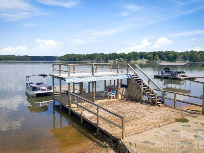 4928 Northcrest Street, Claremont, NC 28610.  MLS# CAR4416537, YatesRealty ID 15285. 