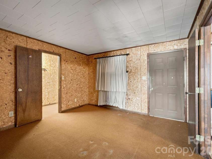 4928 Northcrest Street, Claremont, NC 28610.  MLS# CAR4416537, YatesRealty ID 15285. 