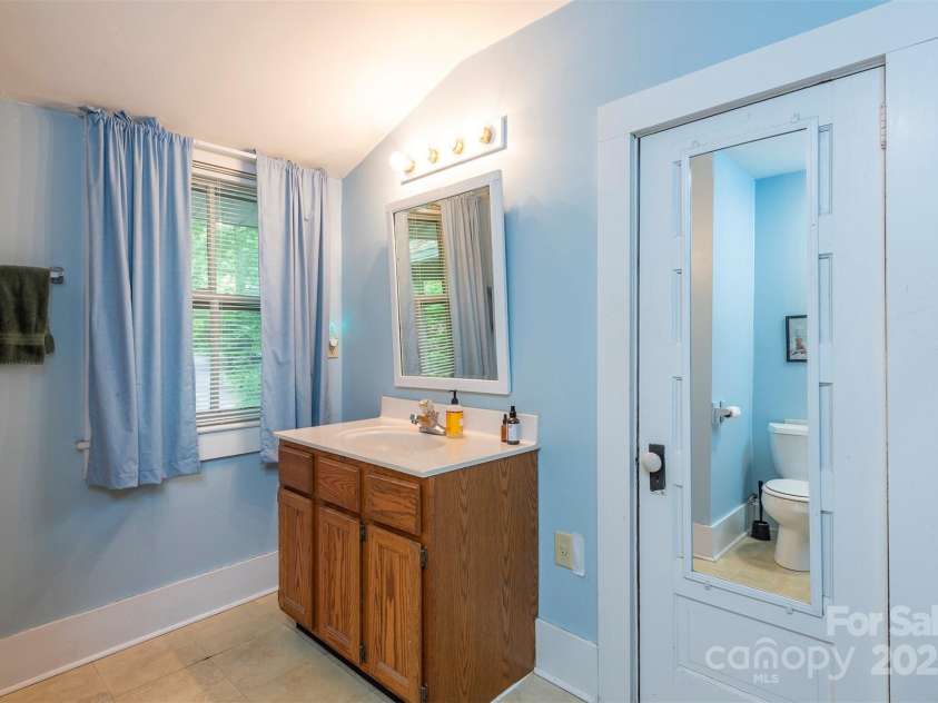 223 Assembly Drive, Montreat, NC 28757.  MLS# CAR4256904, YatesRealty ID 15288. Full BA