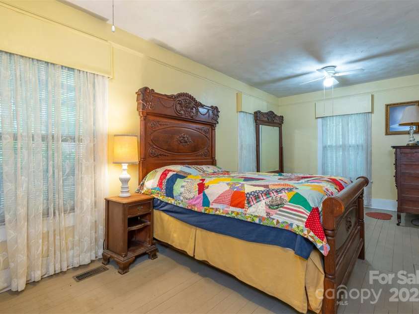 223 Assembly Drive, Montreat, NC 28757.  MLS# CAR4256904, YatesRealty ID 15288. Primary BR