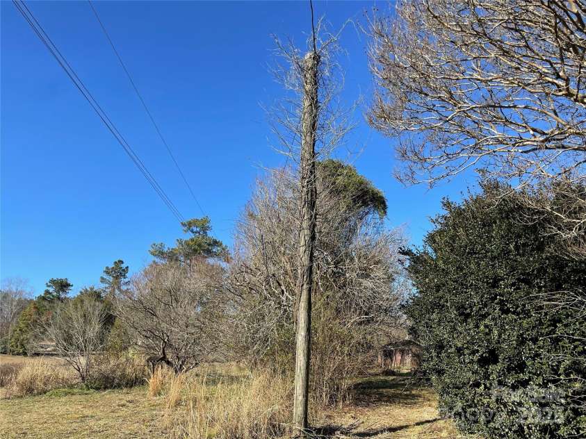 32 Tell Davidson Road, Chesterfield, SC 29709.  MLS# CAR4210125, YatesRealty ID 15289. 