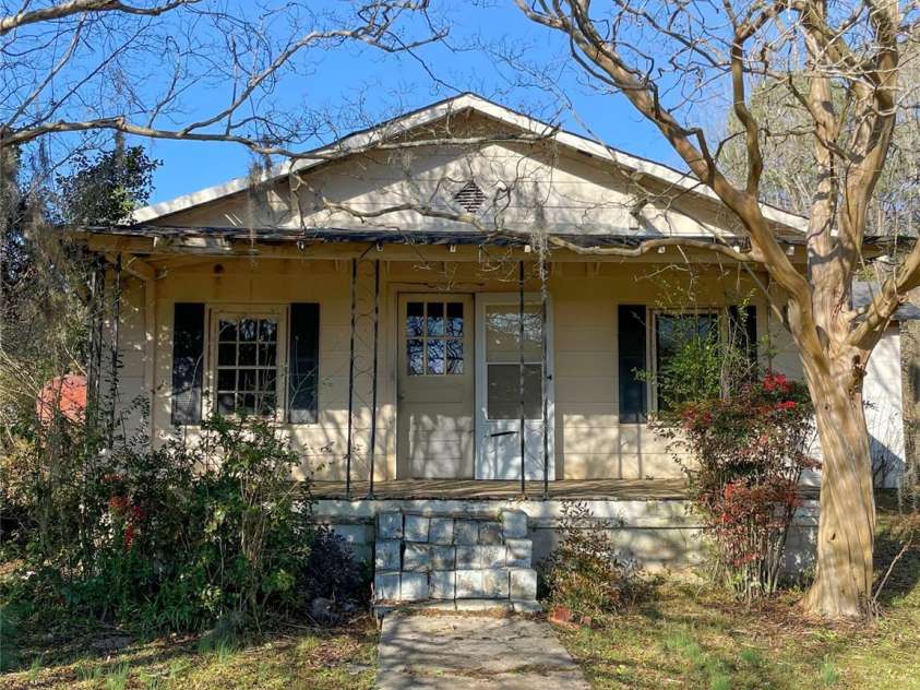 32 Tell Davidson Road, Chesterfield, SC 29709.  MLS# CAR4210125, YatesRealty ID 15289. 