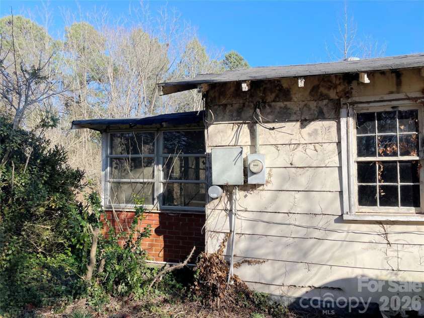 32 Tell Davidson Road, Chesterfield, SC 29709.  MLS# CAR4210125, YatesRealty ID 15289. 