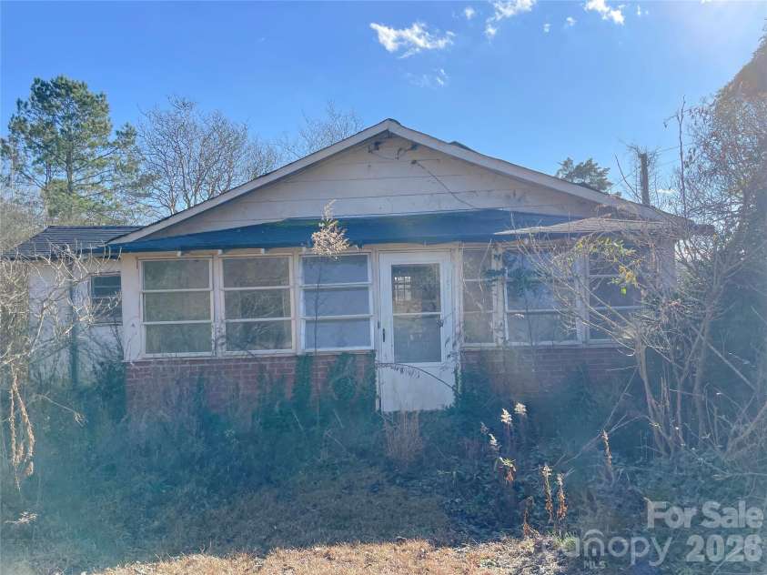 32 Tell Davidson Road, Chesterfield, SC 29709.  MLS# CAR4210125, YatesRealty ID 15289. 