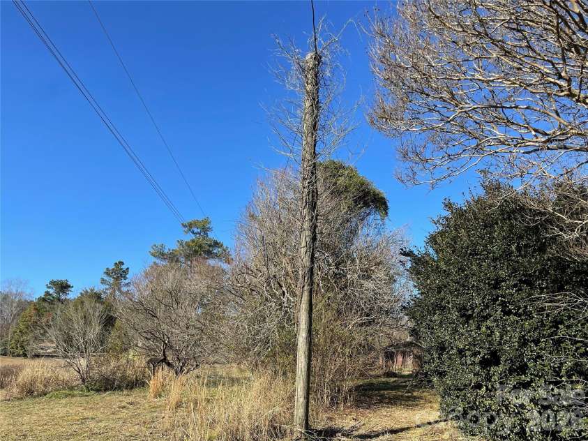 32 Tell Davidson Road, Chesterfield, SC 29709.  MLS# CAR4210125, YatesRealty ID 15289. 