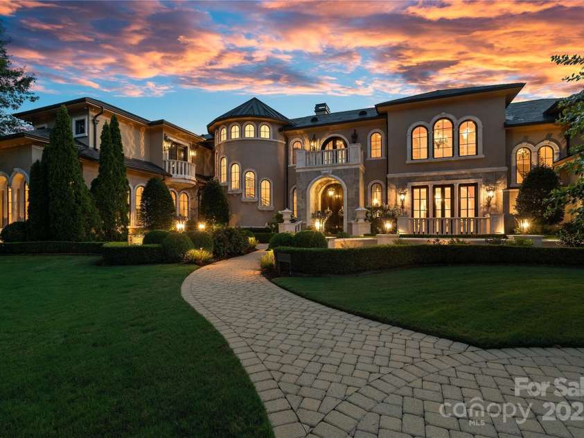 18019 Harbor Light Boulevard, Cornelius, NC 28031.  MLS# CAR3895525, YatesRealty ID 1529. 