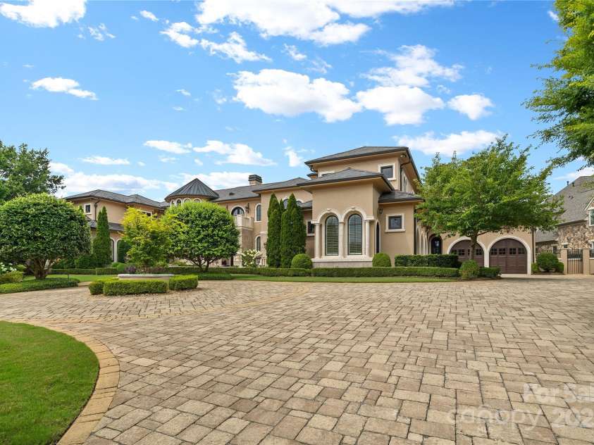 18019 Harbor Light Boulevard, Cornelius, NC 28031.  MLS# CAR3895525, YatesRealty ID 1529. 