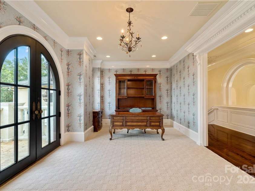 18019 Harbor Light Boulevard, Cornelius, NC 28031.  MLS# CAR3895525, YatesRealty ID 1529. Office