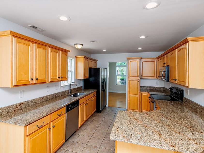 786 Treva Anne Drive, Concord, NC 28027.  MLS# CAR4257293, YatesRealty ID 15291. 