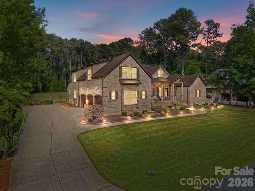 320 Barber Loop, Mooresville, NC 28117.  MLS# CAR4373221, YatesRealty ID 15292. 
