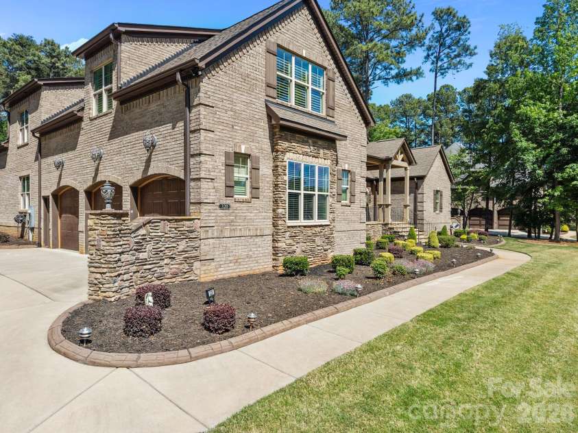 320 Barber Loop, Mooresville, NC 28117.  MLS# CAR4373221, YatesRealty ID 15292. 