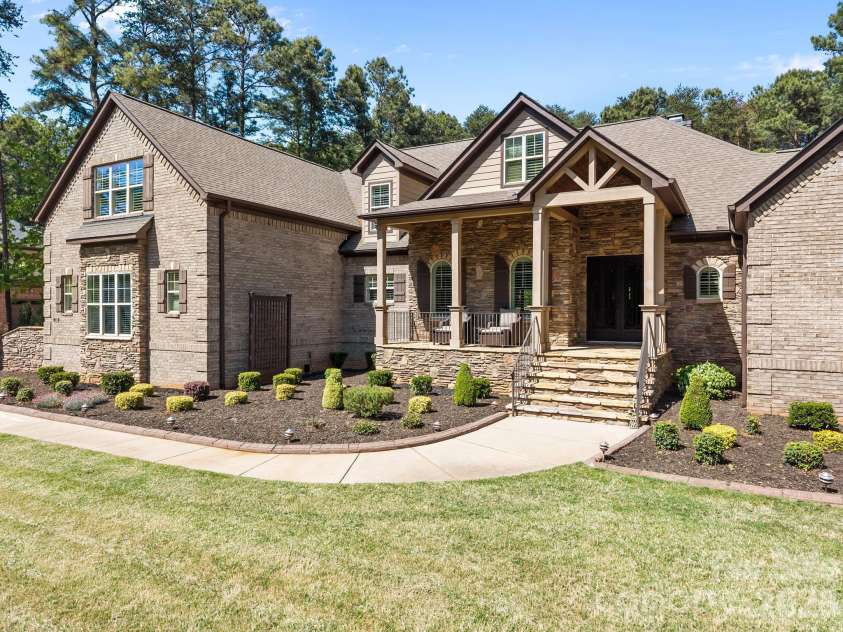 320 Barber Loop, Mooresville, NC 28117.  MLS# CAR4373221, YatesRealty ID 15292. 