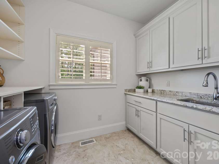 320 Barber Loop, Mooresville, NC 28117.  MLS# CAR4373221, YatesRealty ID 15292. 