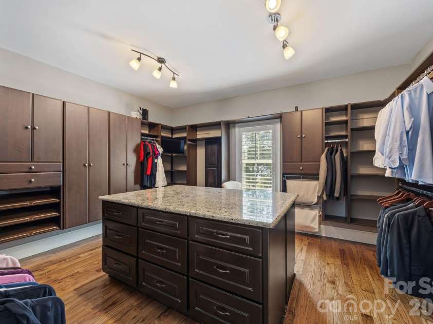 320 Barber Loop, Mooresville, NC 28117.  MLS# CAR4373221, YatesRealty ID 15292. 