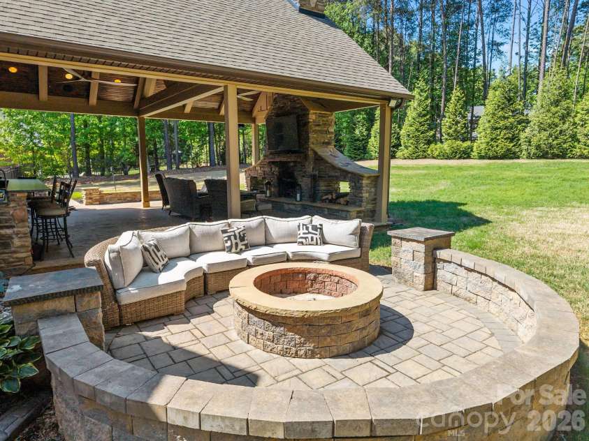 320 Barber Loop, Mooresville, NC 28117.  MLS# CAR4373221, YatesRealty ID 15292. 