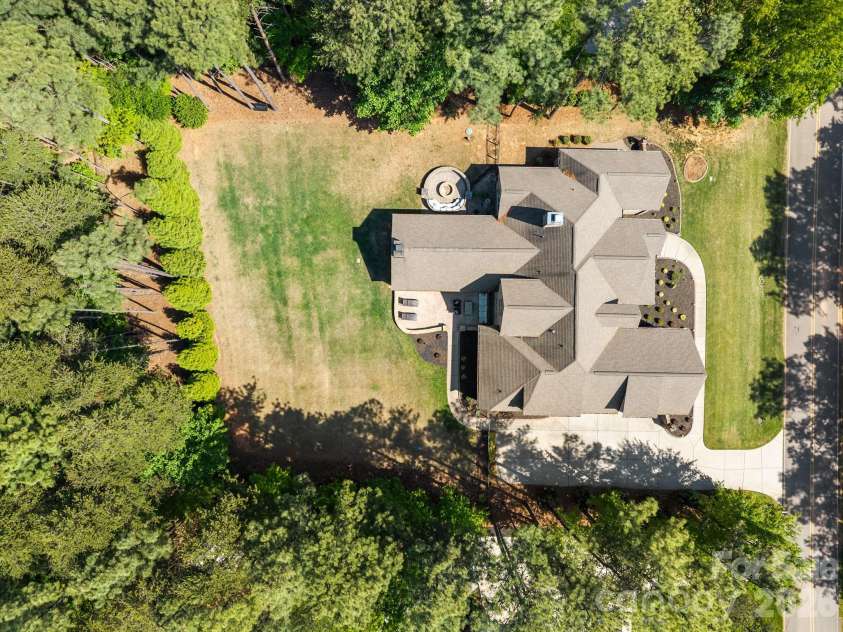 320 Barber Loop, Mooresville, NC 28117.  MLS# CAR4373221, YatesRealty ID 15292. 