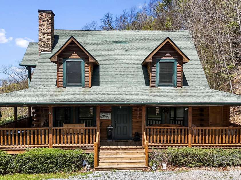 195 Justin Ridge, Clyde, NC 28721.  MLS# CAR4372962, YatesRealty ID 15293. 