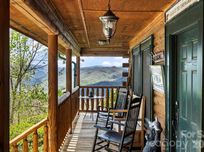 195 Justin Ridge, Clyde, NC 28721.  MLS# CAR4372962, YatesRealty ID 15293. 