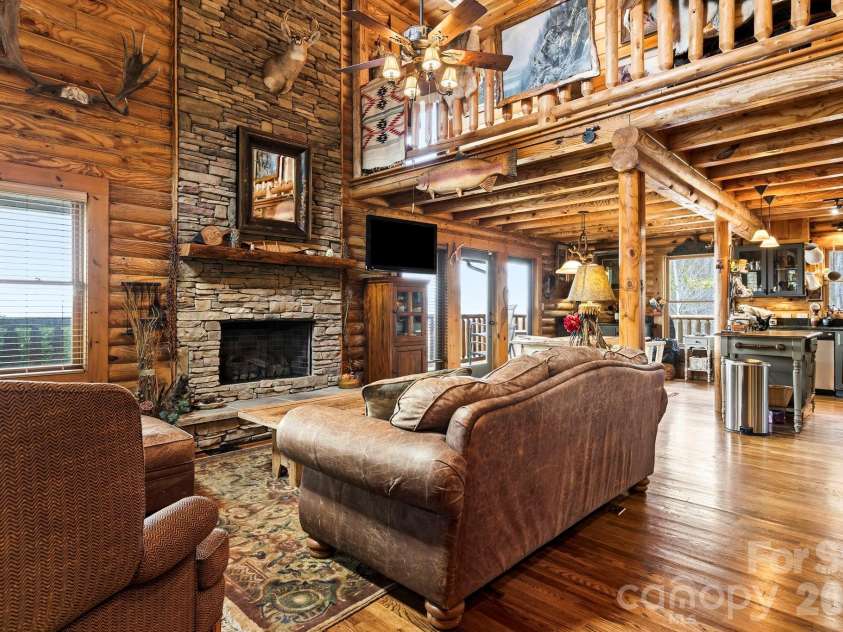 195 Justin Ridge, Clyde, NC 28721.  MLS# CAR4372962, YatesRealty ID 15293. 