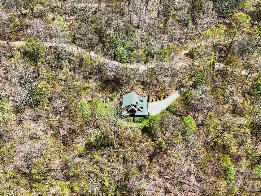 195 Justin Ridge, Clyde, NC 28721.  MLS# CAR4372962, YatesRealty ID 15293. 