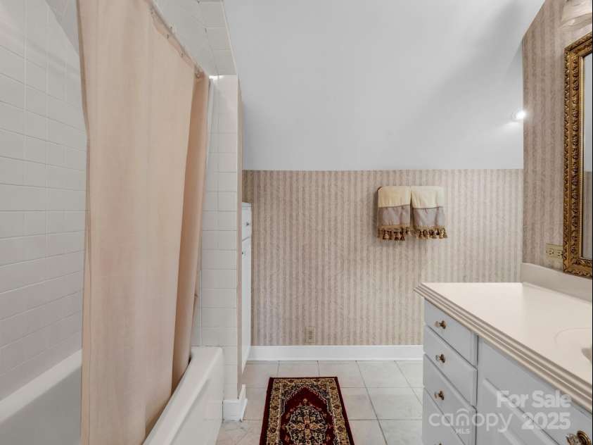 238 Mountain Street, Rutherfordton, NC 28139.  MLS# CAR4253975, YatesRealty ID 15293. 