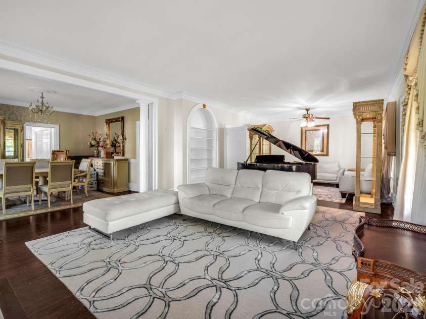 238 Mountain Street, Rutherfordton, NC 28139.  MLS# CAR4335968, YatesRealty ID 15293. 