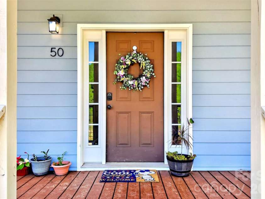 50 Glass Falls Trail, Black Mountain, NC 28711.  MLS# CAR4374383, YatesRealty ID 15294. 