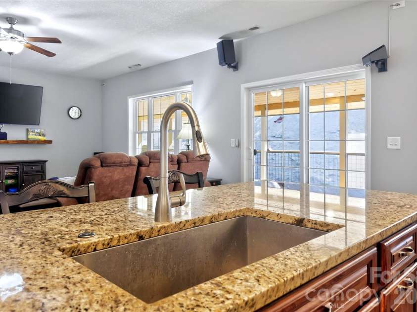 50 Glass Falls Trail, Black Mountain, NC 28711.  MLS# CAR4374383, YatesRealty ID 15294. 