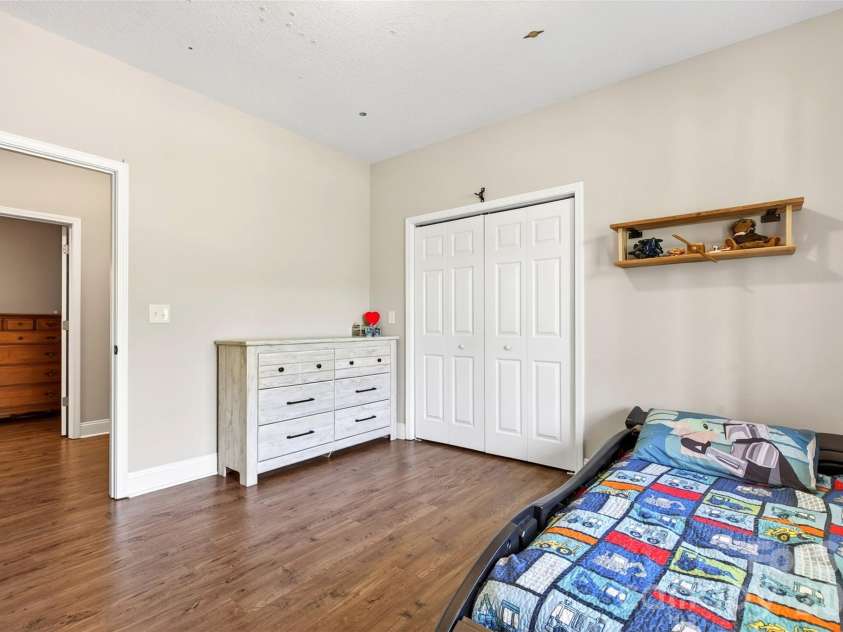 50 Glass Falls Trail, Black Mountain, NC 28711.  MLS# CAR4374383, YatesRealty ID 15294. 