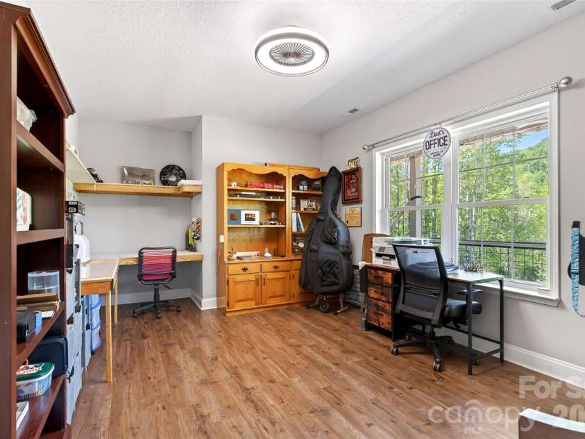 50 Glass Falls Trail, Black Mountain, NC 28711.  MLS# CAR4374383, YatesRealty ID 15294. 