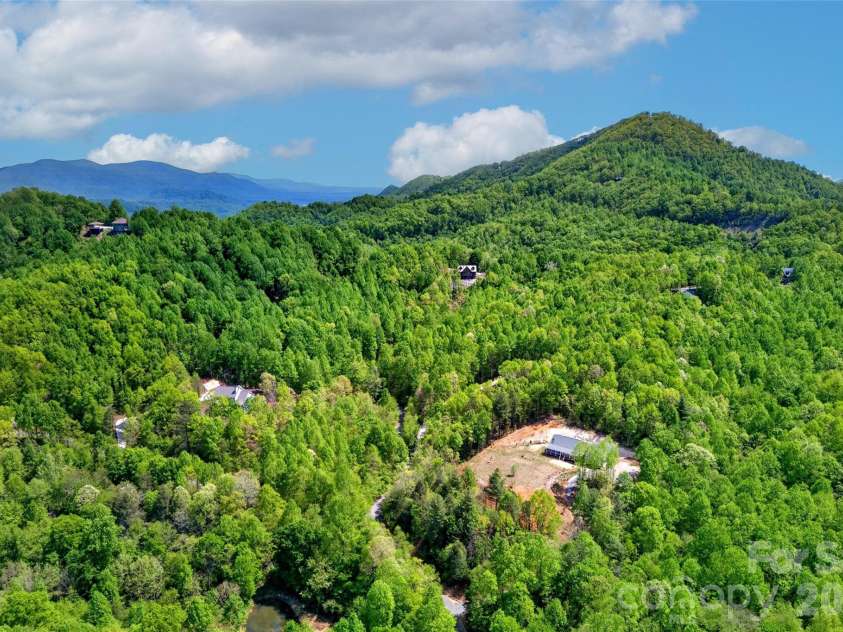 50 Glass Falls Trail, Black Mountain, NC 28711.  MLS# CAR4374383, YatesRealty ID 15294. 