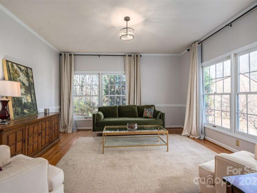 107 Doris Court, Lincolnton, NC 28092.  MLS# CAR4228422, YatesRealty ID 15295. 