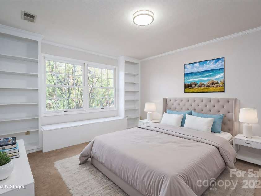 107 Doris Court, Lincolnton, NC 28092.  MLS# CAR4228422, YatesRealty ID 15295. 