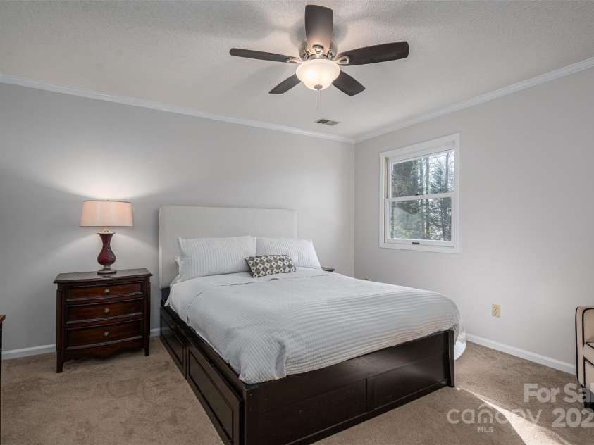 107 Doris Court, Lincolnton, NC 28092.  MLS# CAR4228422, YatesRealty ID 15295. 