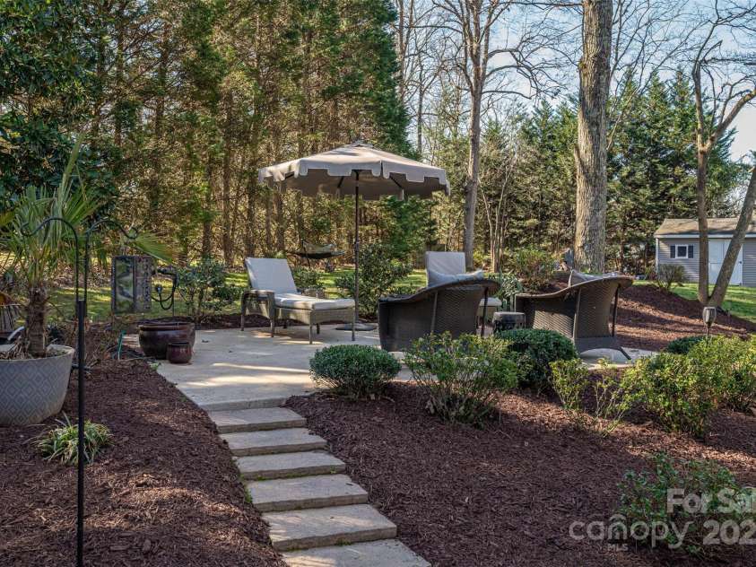 107 Doris Court, Lincolnton, NC 28092.  MLS# CAR4228422, YatesRealty ID 15295. 