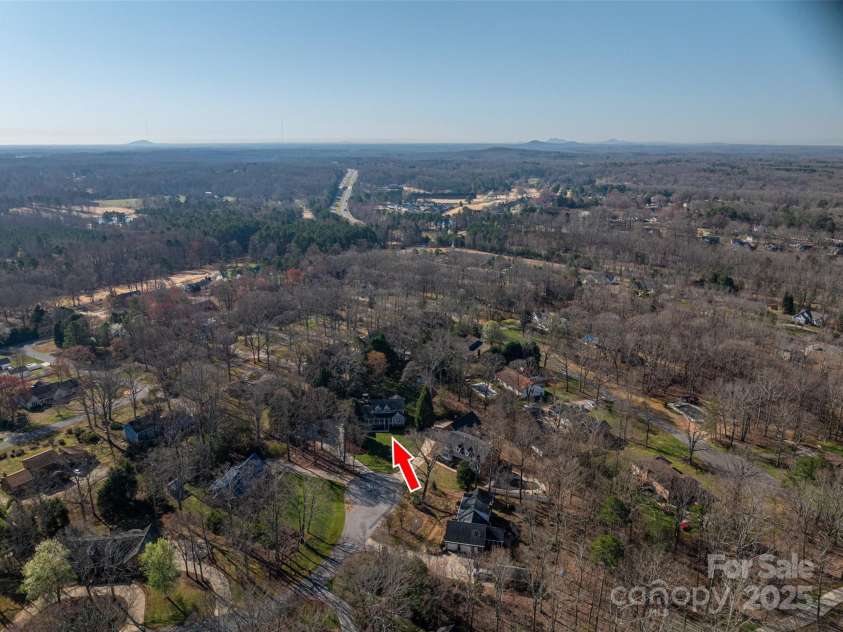 107 Doris Court, Lincolnton, NC 28092.  MLS# CAR4228422, YatesRealty ID 15295. 