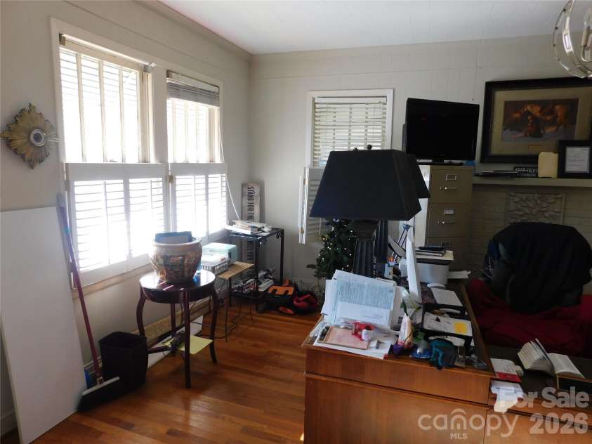 221 Charlotte Avenue, Rock Hill, SC 29730.  MLS# CAR4374410, YatesRealty ID 15295. 