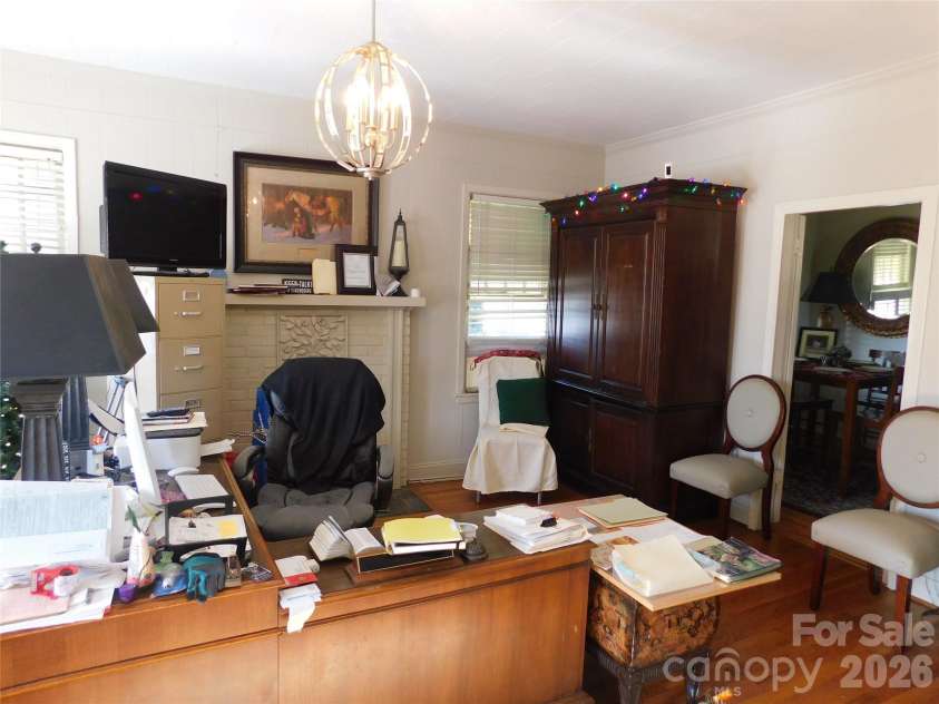 221 Charlotte Avenue, Rock Hill, SC 29730.  MLS# CAR4374410, YatesRealty ID 15295. 
