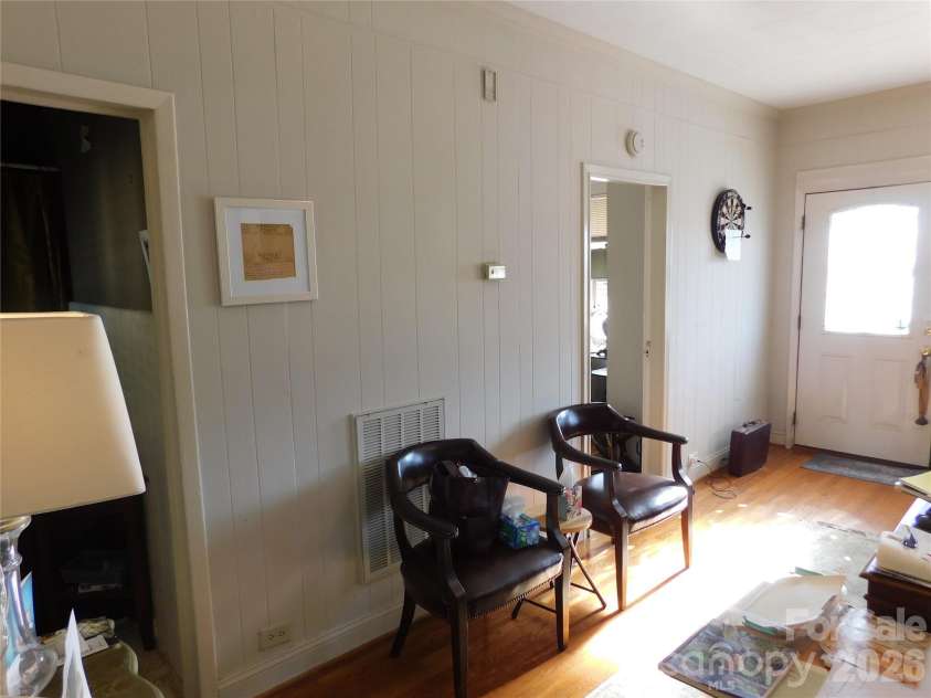 221 Charlotte Avenue, Rock Hill, SC 29730.  MLS# CAR4374410, YatesRealty ID 15295. 