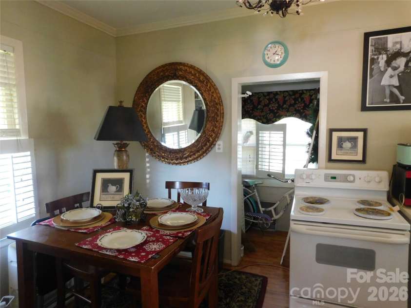 221 Charlotte Avenue, Rock Hill, SC 29730.  MLS# CAR4374410, YatesRealty ID 15295. 