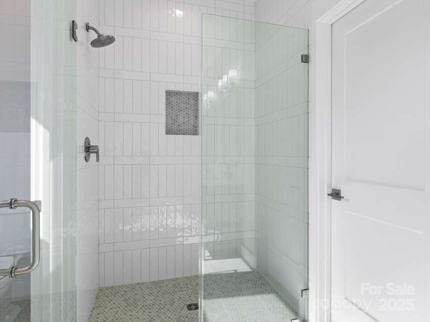 1040 Morlin Acres Drive, Marshall, NC 28753.  MLS# CAR4258785, YatesRealty ID 15296. 