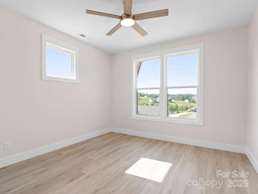 1040 Morlin Acres Drive, Marshall, NC 28753.  MLS# CAR4258785, YatesRealty ID 15296. 