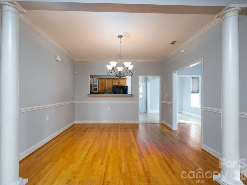10030 Bishops Gate Boulevard, Pineville, NC 28134.  MLS# CAR4364694, YatesRealty ID 15298. 