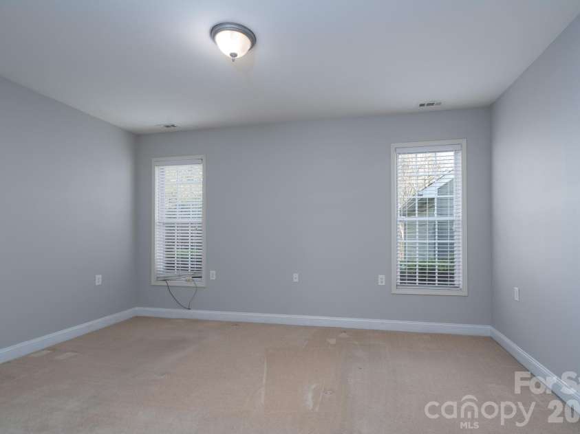 10030 Bishops Gate Boulevard, Pineville, NC 28134.  MLS# CAR4364694, YatesRealty ID 15298. 