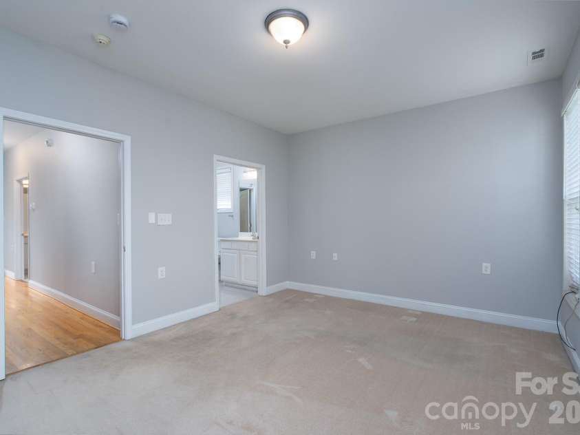 10030 Bishops Gate Boulevard, Pineville, NC 28134.  MLS# CAR4364694, YatesRealty ID 15298. 